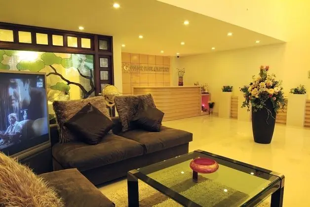 Golden Globe Apartment - Lobi
