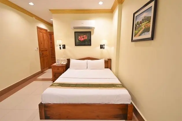 Golden House International Hotel - Oda
