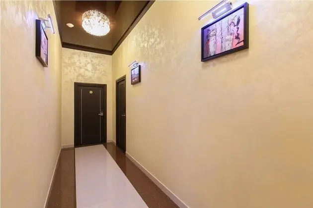 Golden House - İç Mekan