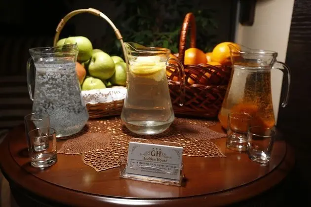 Golden House Hotel - Lobi