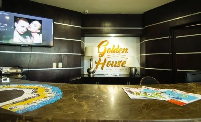 Golden House Hotel & Restaurant - Lobi