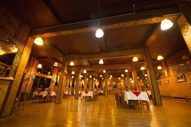 Golden Island Cottages Nampan Hotel - İç Mekan