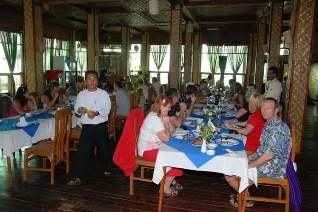 Golden Island Cottages Nampan Hotel - Yerinde Yemek