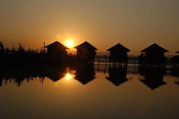 Golden Island Cottages Thale-U Hotel - Plaj