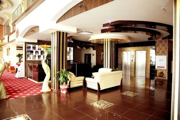 Hotel Golden King - Lobi