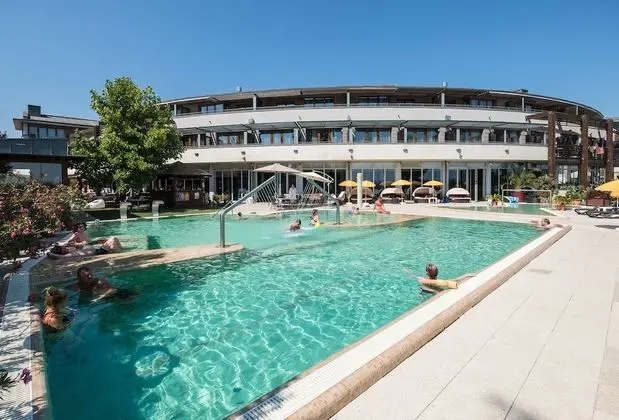 Hotel Golden Lake Resort - Plaj