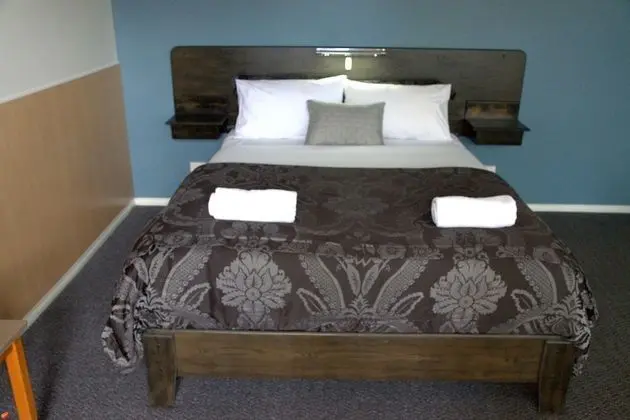Golden Leaf Motor Inn - Oda