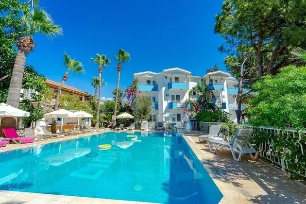 Golden Lighthouse Hotel