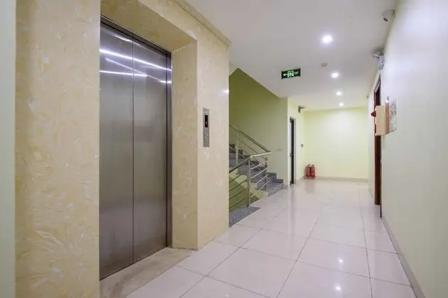 Golden Lotus Airport Hotel - İç Mekan