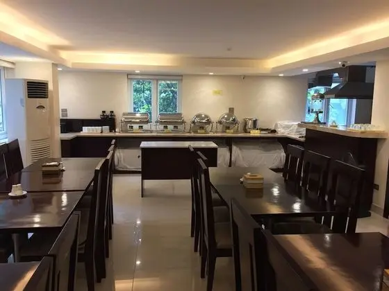 Golden Lotus Halong Hotel - Yerinde Yemek