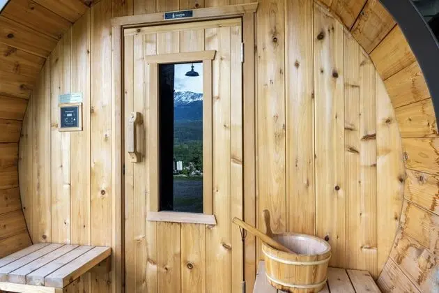 Golden Mountain View Suites - Spa