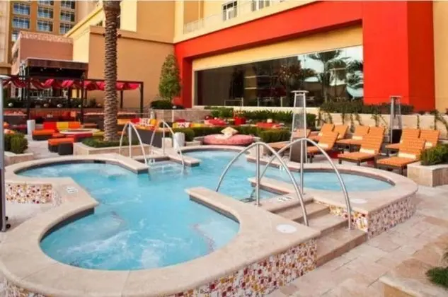 Golden Nugget Lake Charles - Havuz