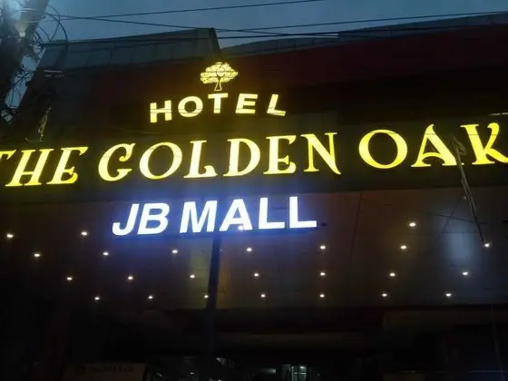 Hotel The Golden Oak
