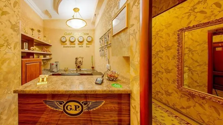 Hotel Golden Palace - Lobi