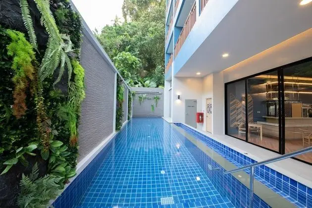Golden Paradise Hotel