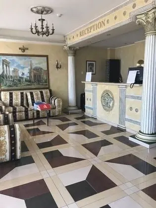 Golden Pearl Hotel - Lobi