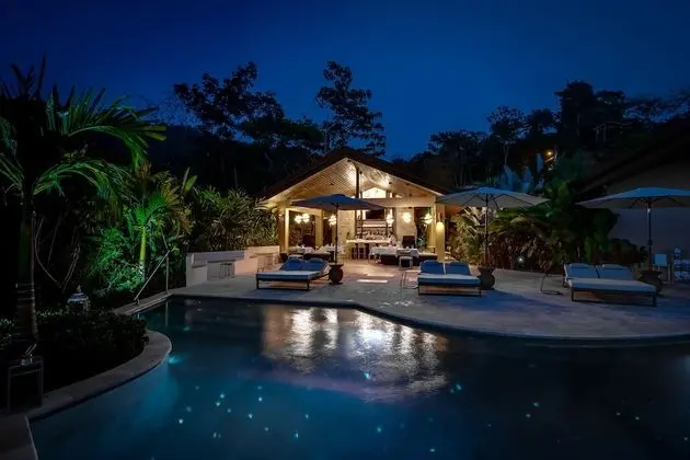 Golden Pineapple Villas - Yerinde Yemek