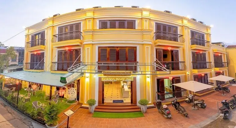 Golden River Hotel