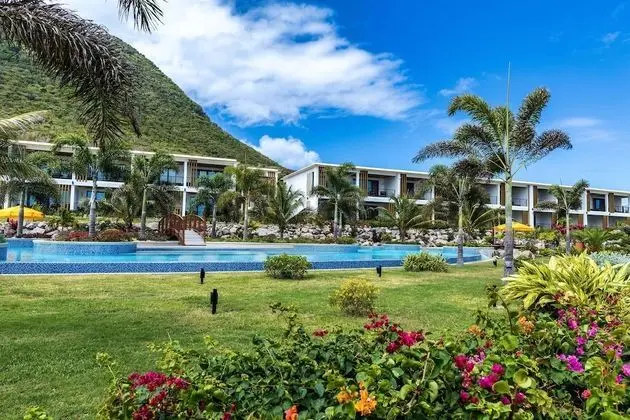 Golden Rock Dive And Nature Resort - Dış Mekan