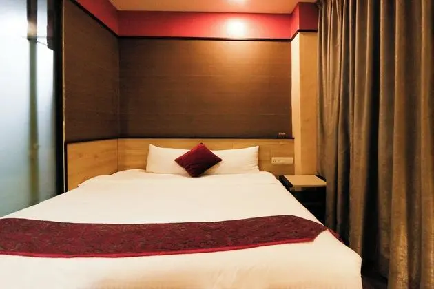 GOLDEN ROOF HOTEL SERI ISKANDAR - Oda