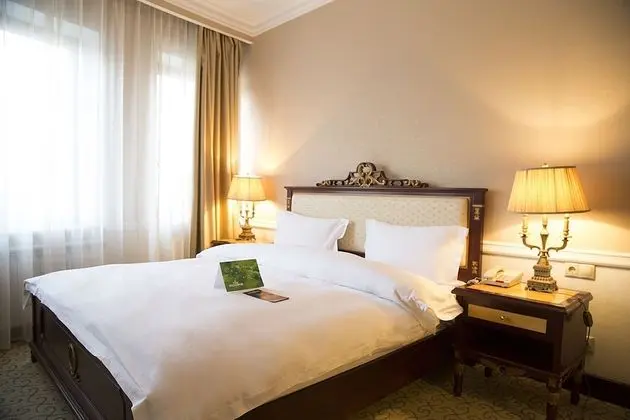 Golden Rooms Hotel - Oda