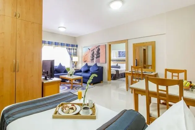 Golden Sands Hotel Apartments - Oda