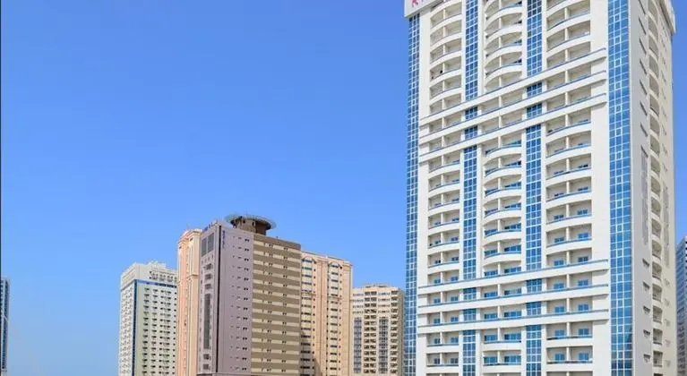 Golden Sands Hotel & Residences - Genel