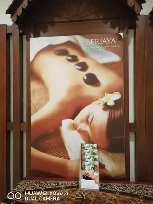 Golden Service Suite At Times Square - Spa