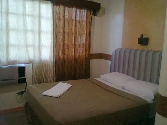 Golden Stallion Suites - Oda