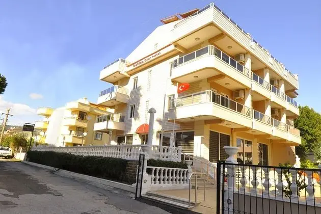 Golden Star Otel