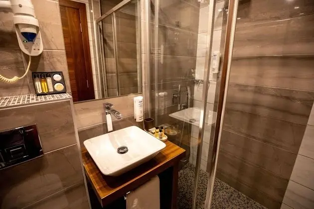 Golden Star Hotel