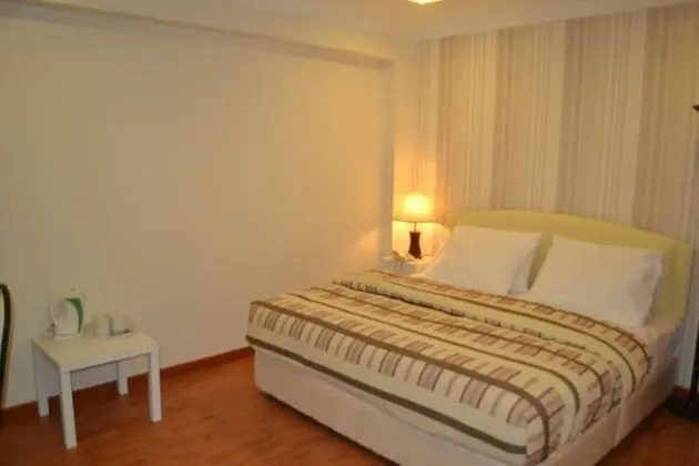 Golden Suites Hotel - Oda