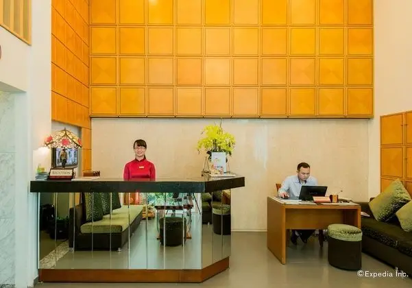 Golden Sun Villa Hotel - Lobi