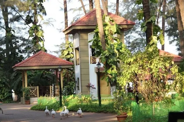 Golden Swan Beach Resort