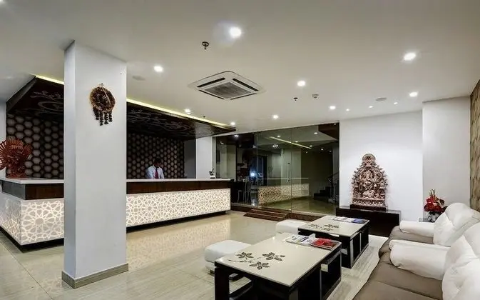 Hotel Golden Tree