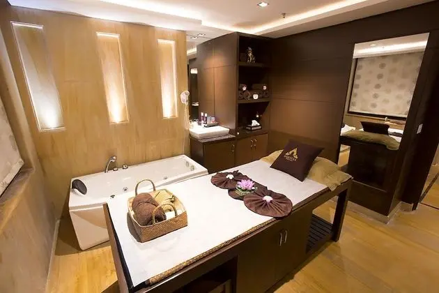 Golden Tulip Chandigarh Panchkula - Spa
