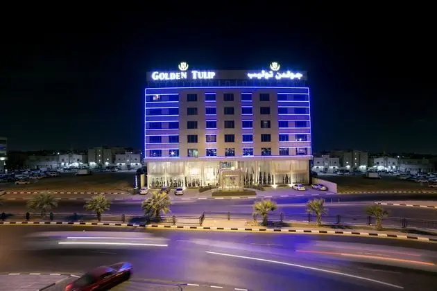 Golden Tulip Dammam Corniche Hotel - Dış Mekan
