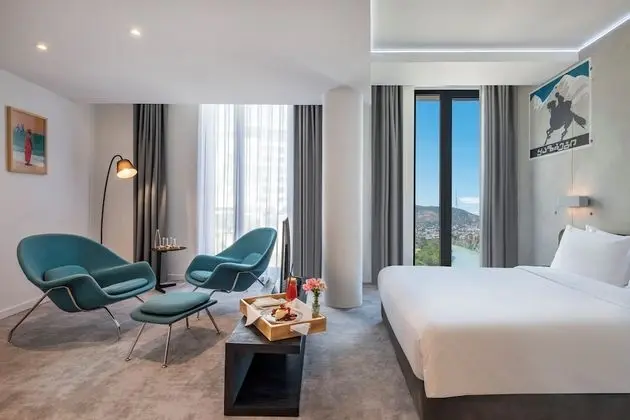 Golden Tulip Design Tbilisi