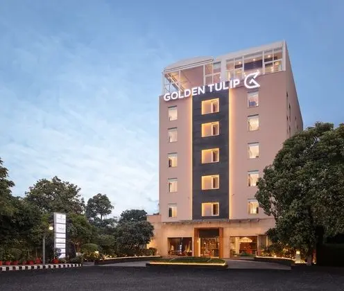 Golden Tulip Gurgaon - Sector 29 - Dış Mekan