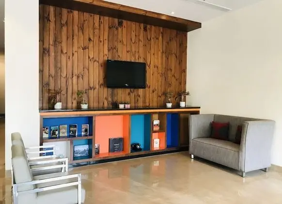 Golden Tulip Gurgaon - Sector 29 - Lobi