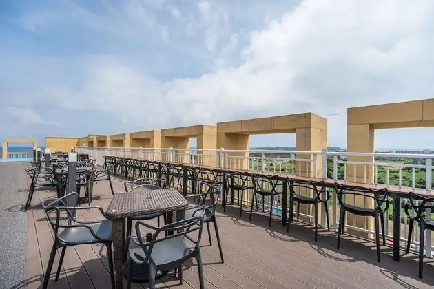 Golden Tulip Jeju Seongsan Hotel - Havuz