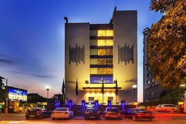 Golden Tulip New Delhi - Hari Nagar - Dış Mekan