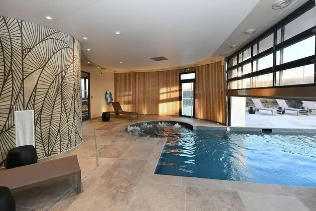 Golden Tulip Reims - Havuz