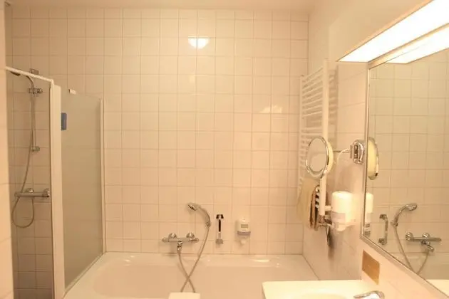 Golden Tulip Strandhotel Westduin