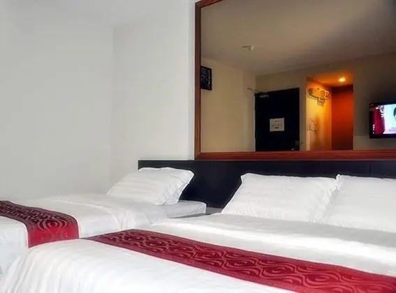 GoldenHill Hotel