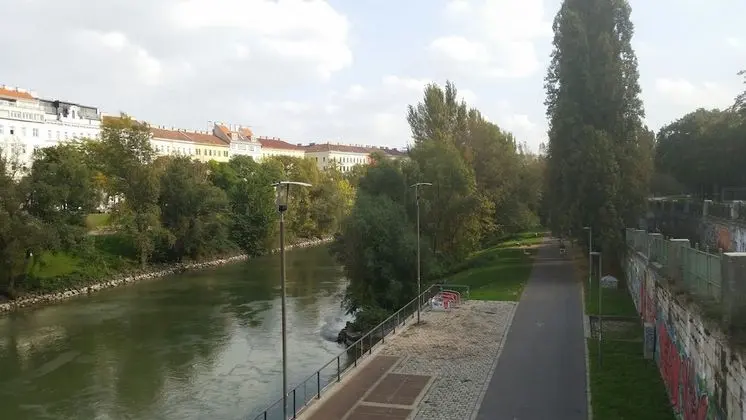 Goldfisch Apartment am Donaukanal - Plaj