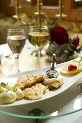 Hotel Goldflair am Rathaus - Yerinde Yemek
