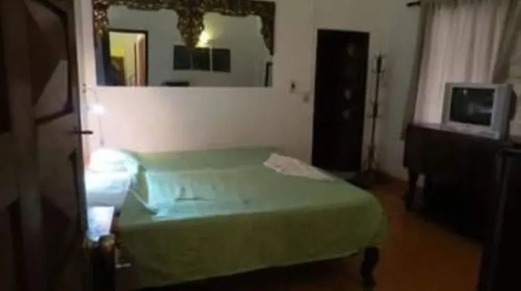 Goldie Guesthouse - Oda