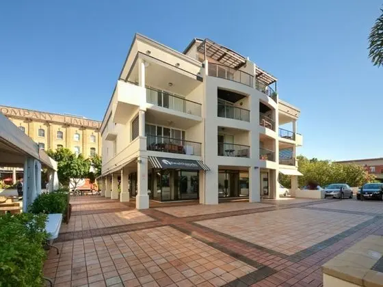 Goldsborough Place Apartments - Lobi