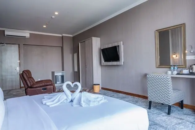 GoldVitel Hotel Surabaya - Öne Çıkan Resim